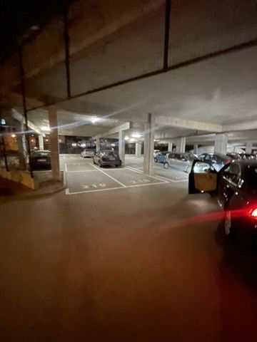 miejsce postojowe - parking wielopoziomowy - Lawendowe Wzgórze: zdjecie 99544062