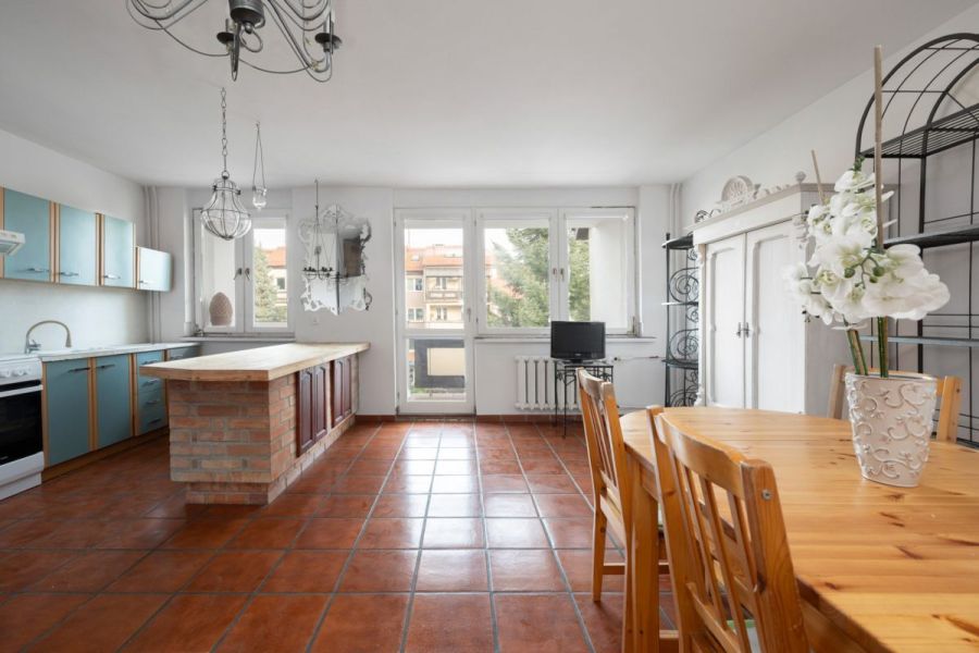 Mieszkanie 80m2 , 3 pokojowe, słoneczne ,przestronne