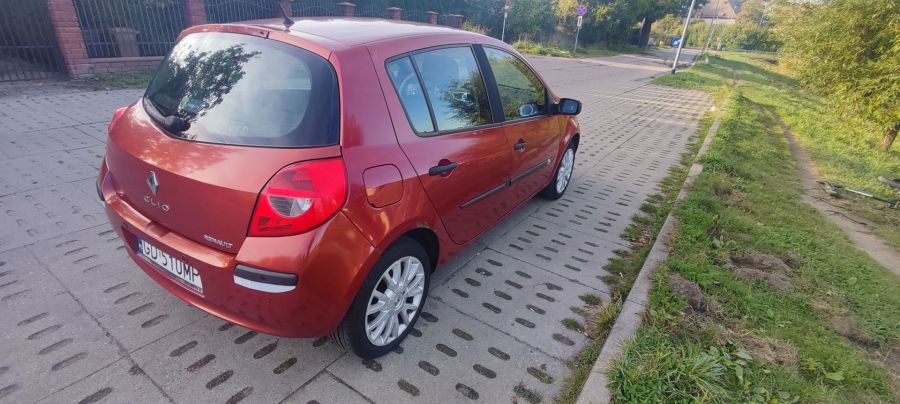 Renault Clio III 1.4 16V benzyna: zdjecie 99554476