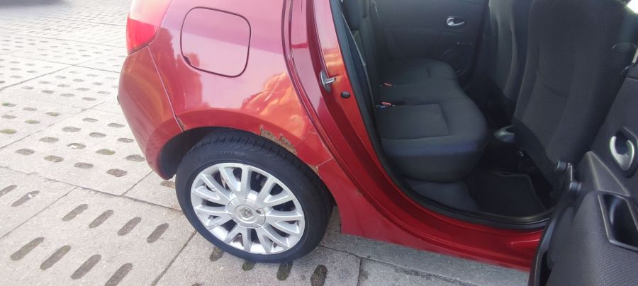 Renault Clio III 1.4 16V benzyna: zdjecie 99554477