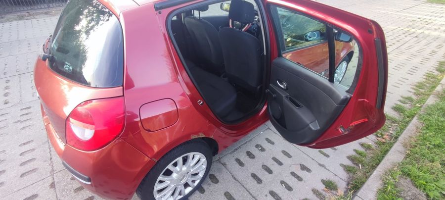 Renault Clio III 1.4 16V benzyna: zdjecie 99554478