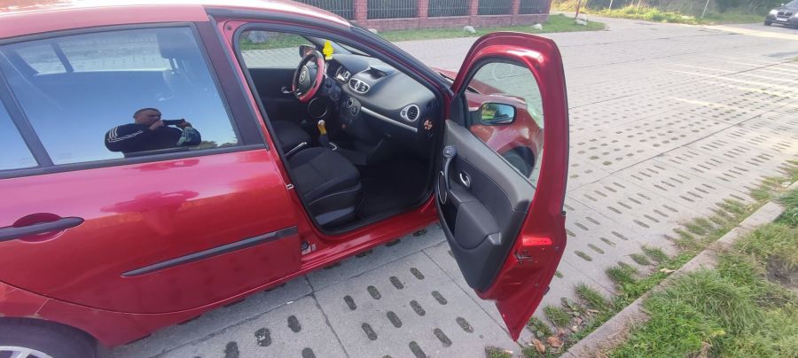Renault Clio III 1.4 16V benzyna: zdjecie 99554482