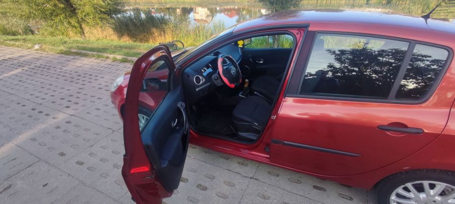 Renault Clio III 1.4 16V benzyna: zdjecie 99554484