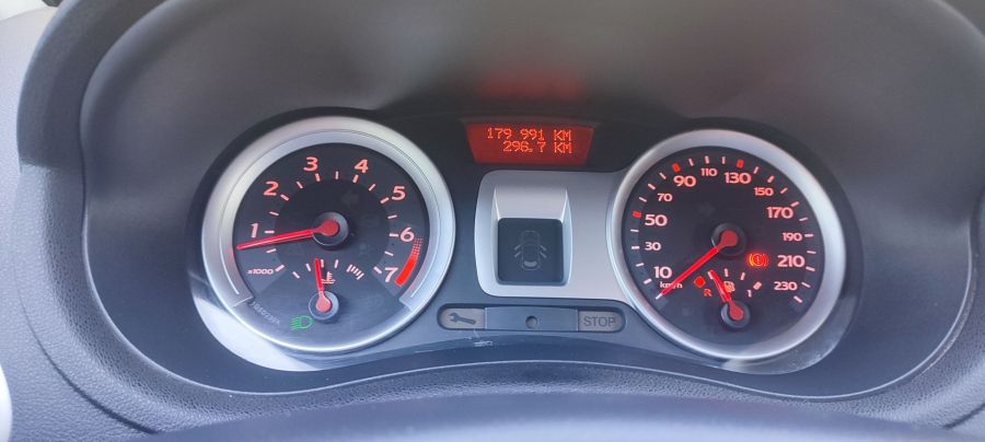 Renault Clio III 1.4 16V benzyna: zdjecie 99554486