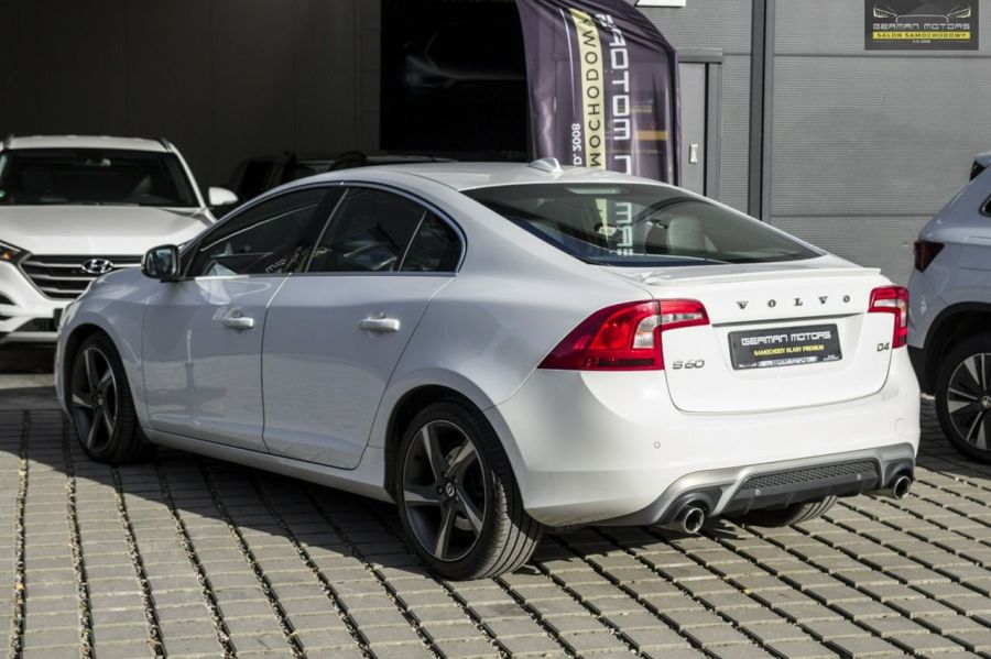 Volvo S60 D4 / R-design / Ledy / Virtual / Xenon / Navi / Gwarancja na Rok: zdjecie 99556721