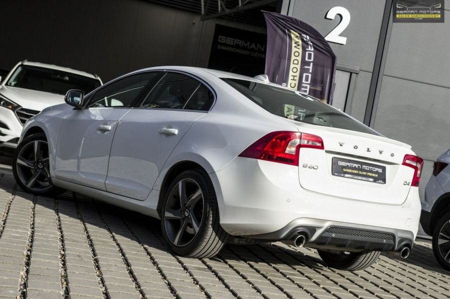 Volvo S60 D4 / R-design / Ledy / Virtual / Xenon / Navi / Gwarancja na Rok: zdjecie 99556716