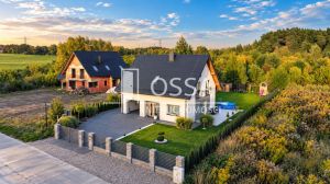 Dom Wolnostojący | 900 m Działki | Garaż: zdjecie 66552922