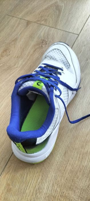 Buty do siatkówki: zdjęcie 99560956
