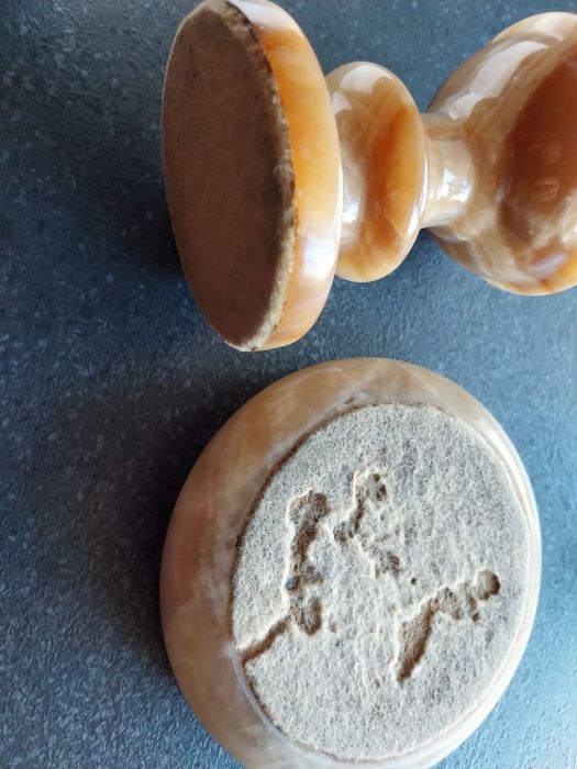 Zapalniczka kolekcjonerska z onyksu plus popielniczka: zdjecie 99561811