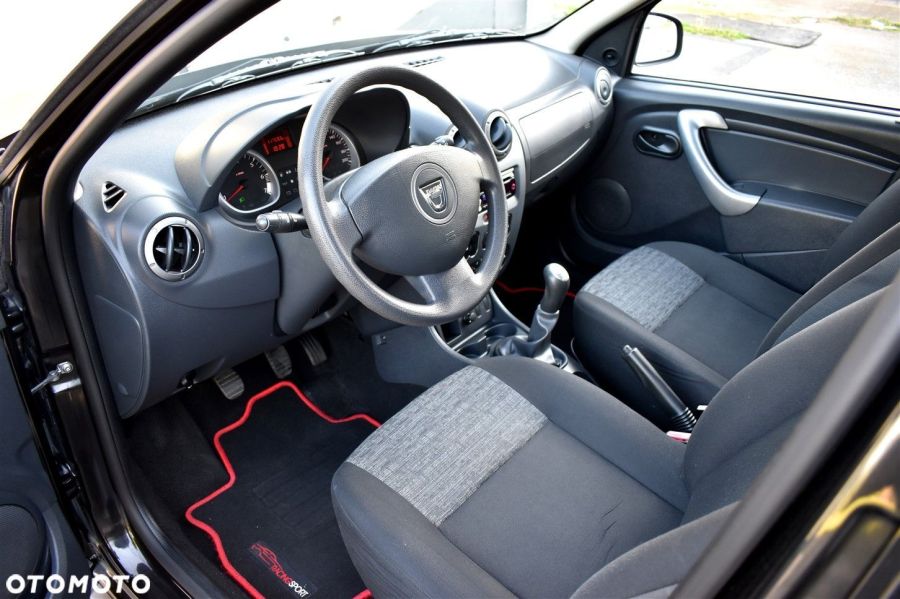 Dacia Duster SCe 115 4x2 Celebration: zdjecie 99563963
