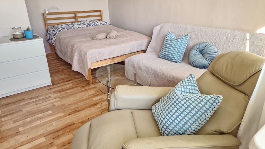 Duża kawalerka z balkonem, słoneczne, 300m plaża, do 31 maja: zdjecie 99565350