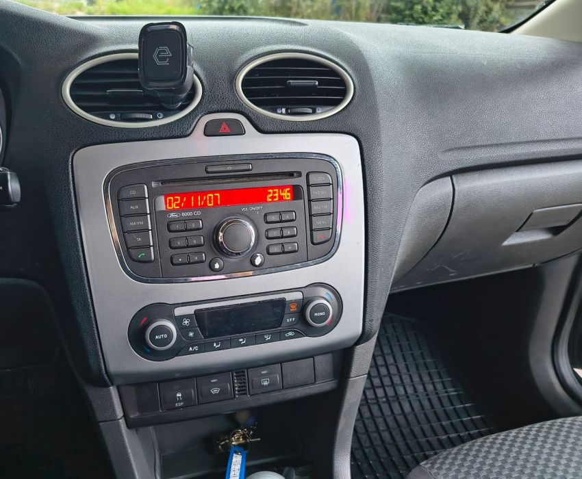 Ford Focus MK 2: zdjecie 99569132