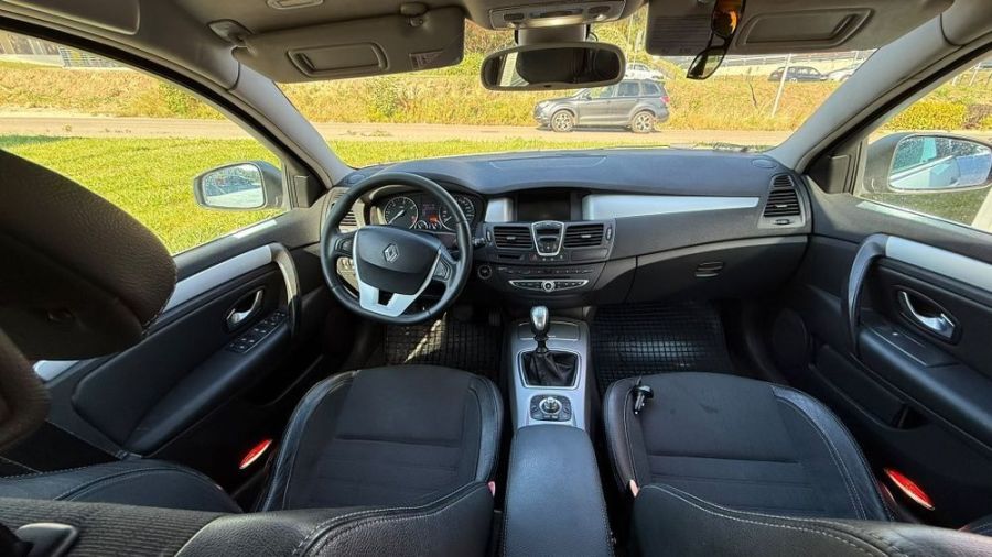 Renault Laguna 2.0: zdjecie 99569795