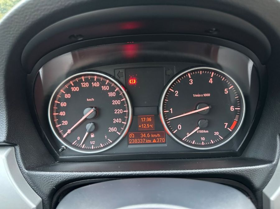 BMW 318i E90 benzyna manual 2008 serwisowany: zdjecie 99570827
