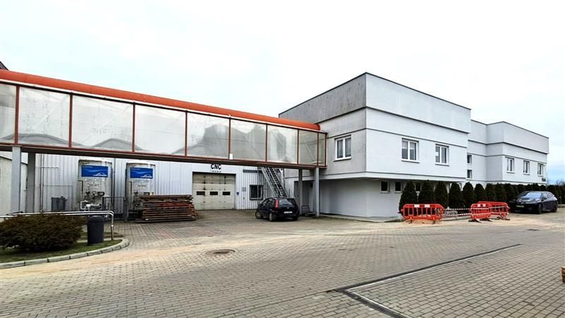 Produkcja-magazyn obiekt przy węźle S6/S7: zdjecie 99570949