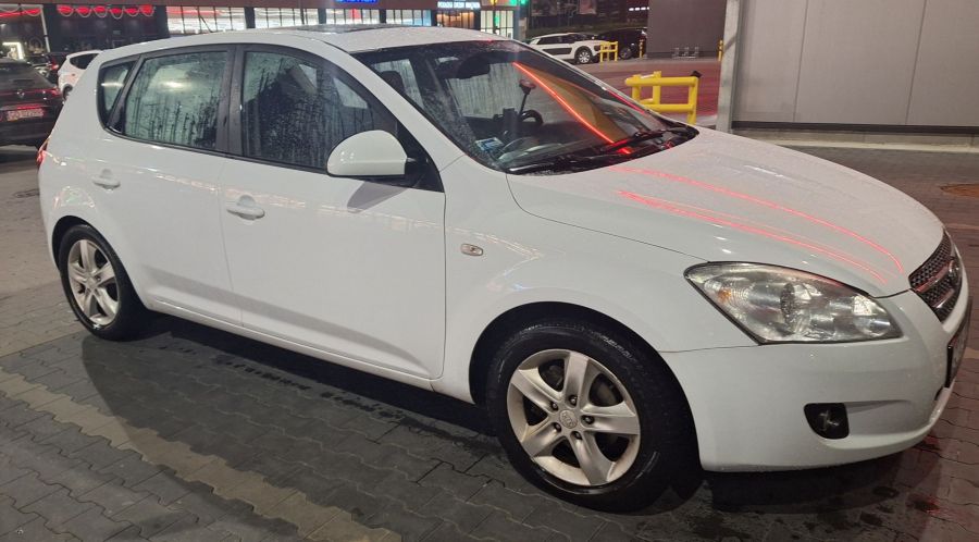 Kia cee'd biały hatchback: zdjecie 99578205