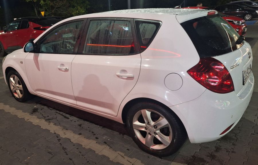 Kia cee'd biały hatchback: zdjecie 99578207