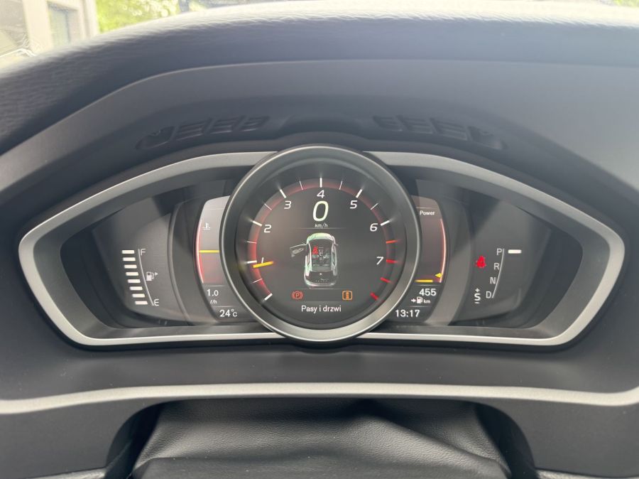Volvo V40 Ocean Race | 1.5 Benzyna 150KM Automat| 2017 | 1. właściciel: zdjecie 99584192