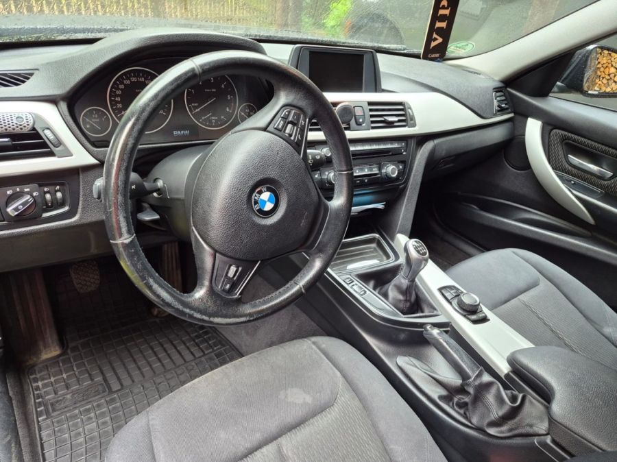 BMW Seria 3 320d: zdjecie 99584249