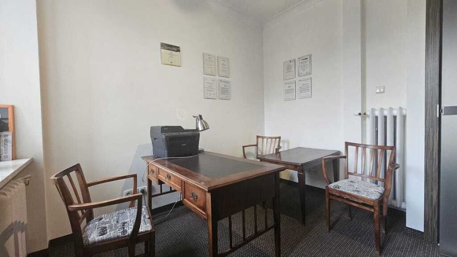Prestiżowy gabinet 9 m&sup2; przy ul. Świętojańskiej