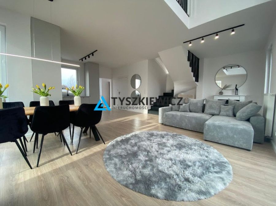 okazja dwupoziomowy apartament z widokiem na morze