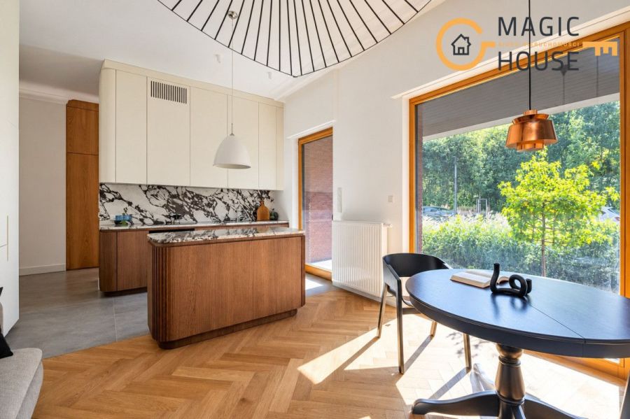4-pokojowy apartament z tarasem 25 m&sup2; | Nadmotławi