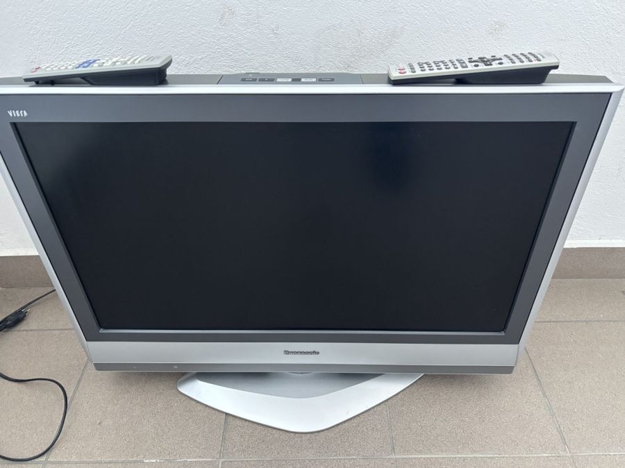 Telewizor LCD Panasonic i Samsung: zdjecie 98509123