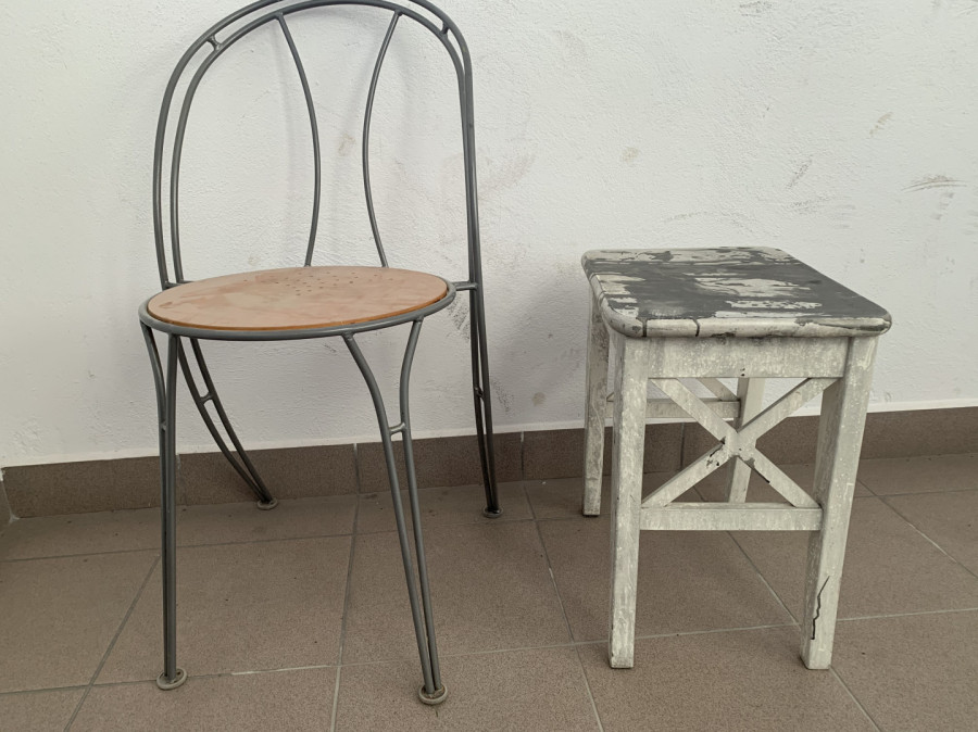Grill elektryczny i founde, stolik, krzesło, fotel, taboret Ikea