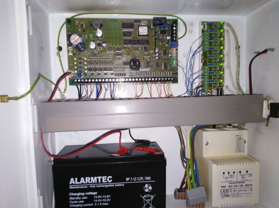 Alarmy, Kamery , Sieci i Systemy komputerowe IT, elektryka: zdjecie 97659044
