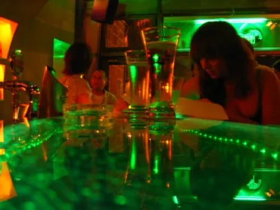 cafe absinthe17