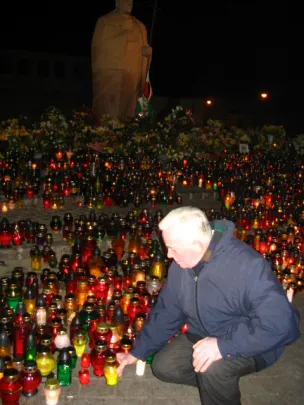 GDAŃSK - ZASPA  POMNIK JANA PAWŁA II 10.04.2005