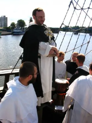 Przeor dominikanów z relikwiami św. Jacka