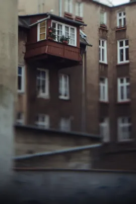 weranda niczym kapsuła gotowa do wystrzelenia w kosmos. Gdańsk, Główne Miasto