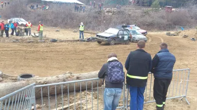 Wrak Race 6