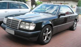 Mercedes W 124 Coupe