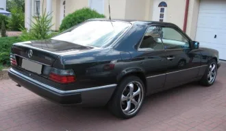 Mercedes W 124 Coupe 