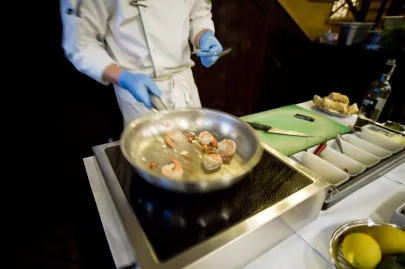 flambirowane krewetki w Verres en Vers Raddison Blu