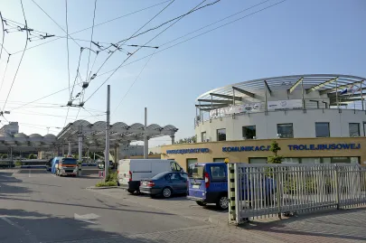 Przedsiębiorstwo Komunikacji Trolejbusowej przy ulicy Zakręt do Oksywia