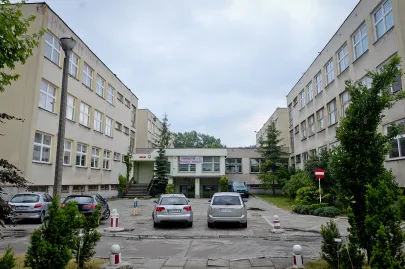 Zespół Szkół nr 9 przy ulicy Chylońskiej
