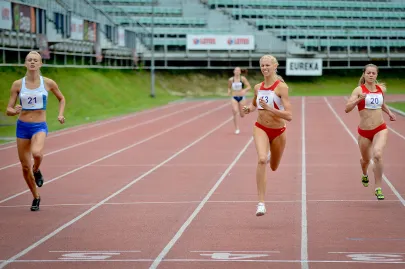 Iga Baumgart, Zuzanna Leszczyńska i Katsiaryna Mishyna - 400 metrów