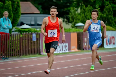 Piotr Kazubski (WKS Flota Gdynia) i Krzysztof Fostiak (AZS-AWFiS Gdańsk) - 400 metrów