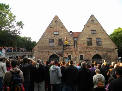 tłumy widzów