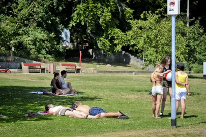 Plażowanie na bulwarze