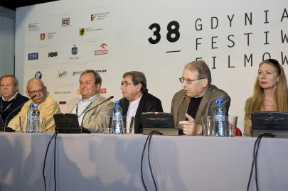 "Układ zamknięty" konferencja prasowa