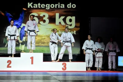 Dekoracja w kategorii do 63kg kobiet