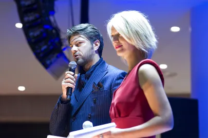 Olivier Janiak i Magdalena Mołek - prowadzący