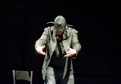  Teatr Bez Reszty - "Ptaki spadają"