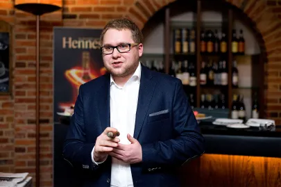 Piotr Kwiatkowski - prowadzący blog o cygarach