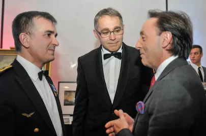 Atache Obrony Ambasady Francuskiej - pułkownik Etienne Champeaux, Alain Mompert oraz Michel Moran