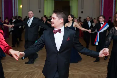 Polonez otwierający bal